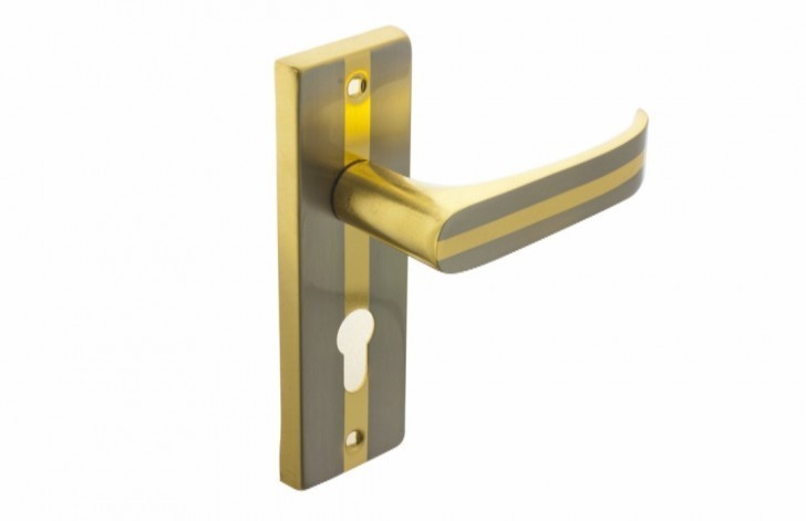 Tips Perawatan Handle Pintu Agar Awet dan Terhindar dari Bercak