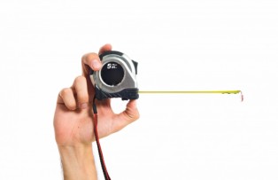 Tangan Terjepit Meteran Saat Kerja? Jangan Anggap Sepele Masalah Ini