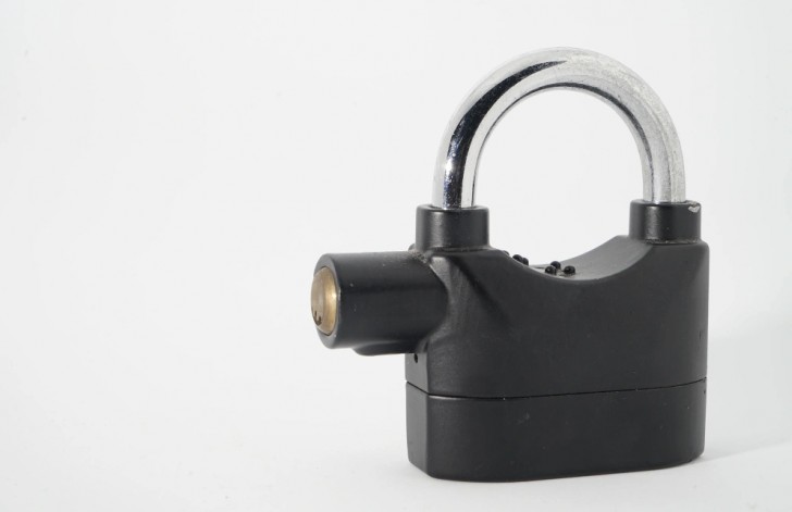 Gembok Tampak Kuat tapi Mudah Dibobol? Perhatikan Bagian Ini