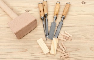 Tatah Kayu D Xplore yang Tajam Membantu Pekerjaan Memahat Kayu Lebih Rapi