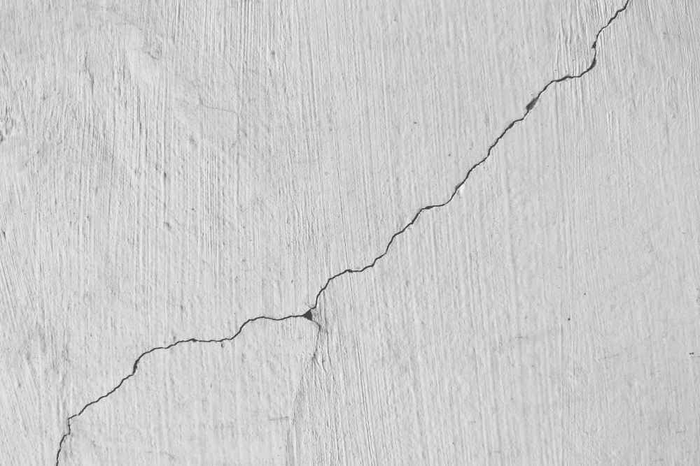 Ilustrasi retakan pada tembok